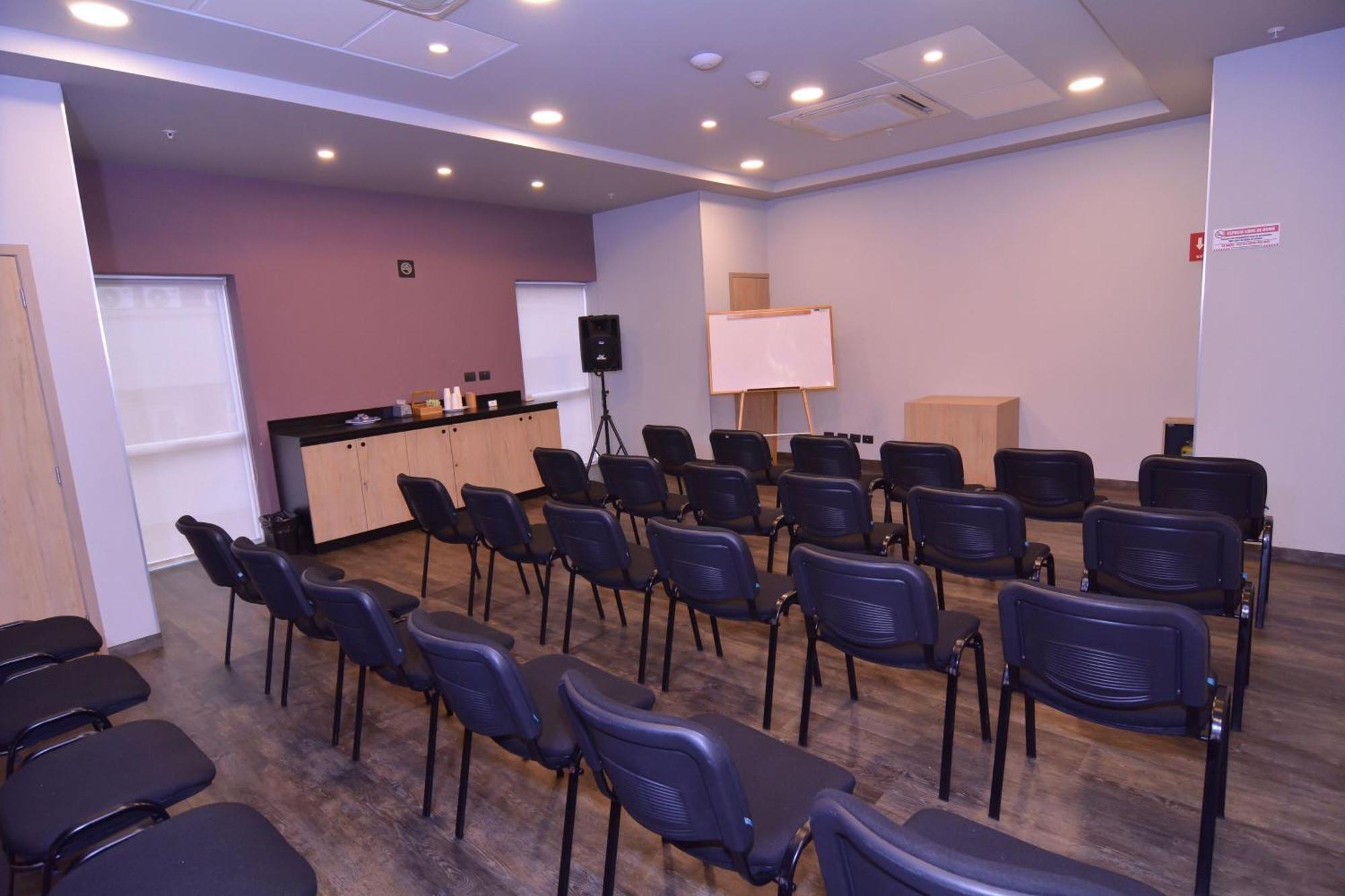 City Express Plus By Marriott Medellin Colombia Ngoại thất bức ảnh