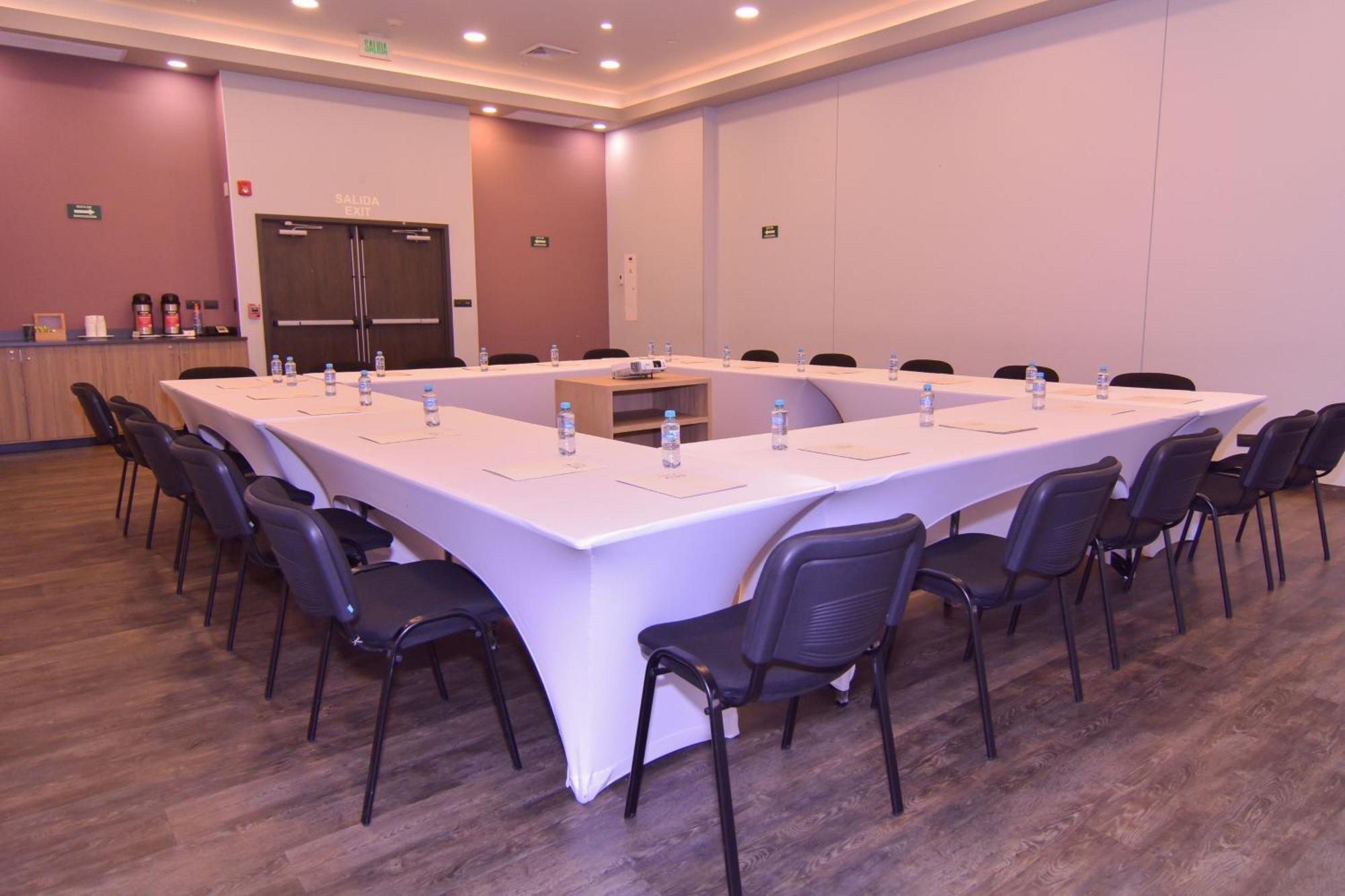 City Express Plus By Marriott Medellin Colombia Ngoại thất bức ảnh
